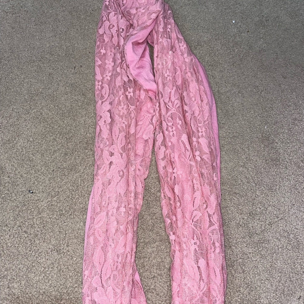 Infinity loop pink scarf - Picture 2 of 2